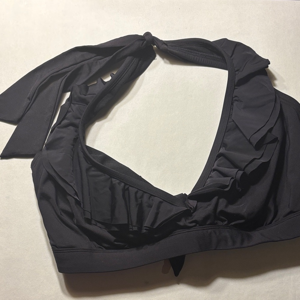 Kenneth Cole Reaction Large Bust Black Bikini Halter Swimsuit Top